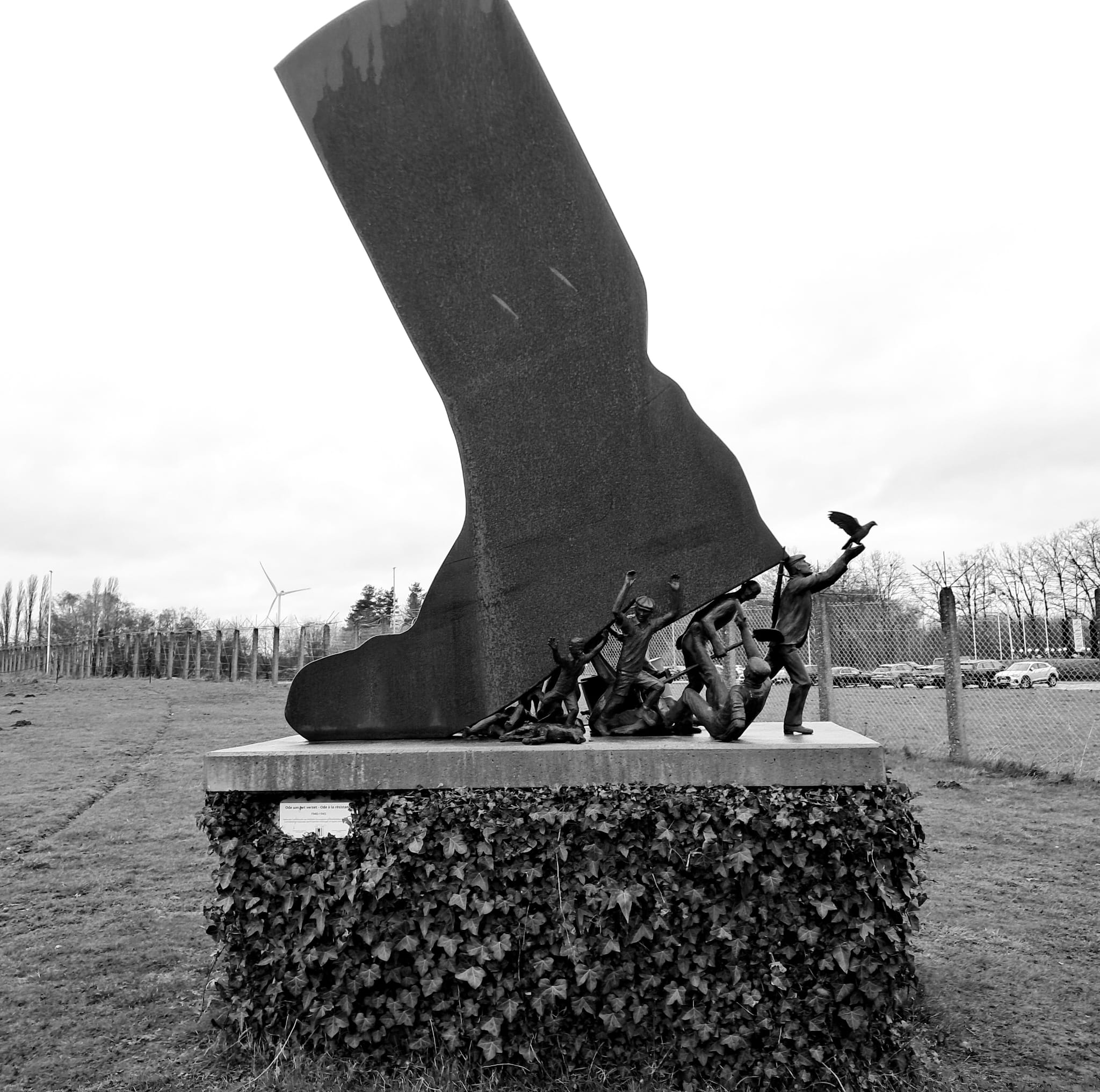 The monument in memory of the victims of Breendonk. A solemn tribute to those who suffered and died, ensuring their stories are never forgotten.